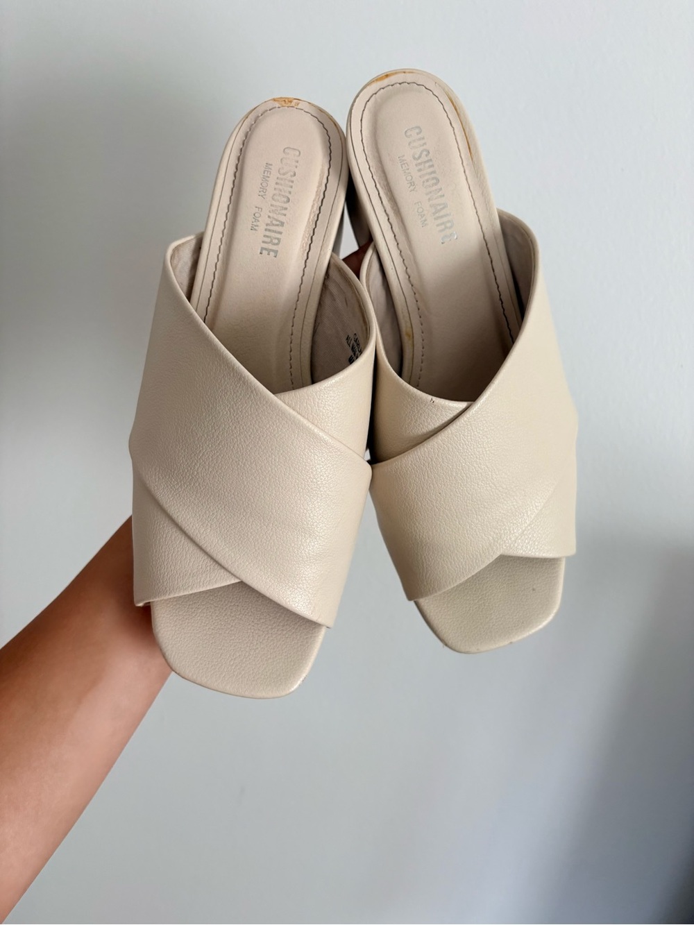 Cushionaire Women's Cream Cross-Band Slide Heels